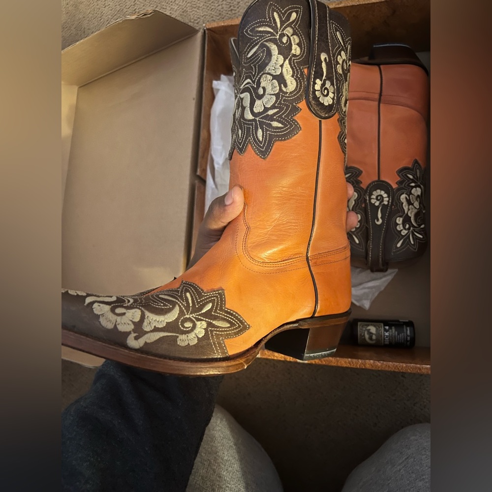Tony Lama Vanquero Cowgirl Boots - Picture 2 of 5